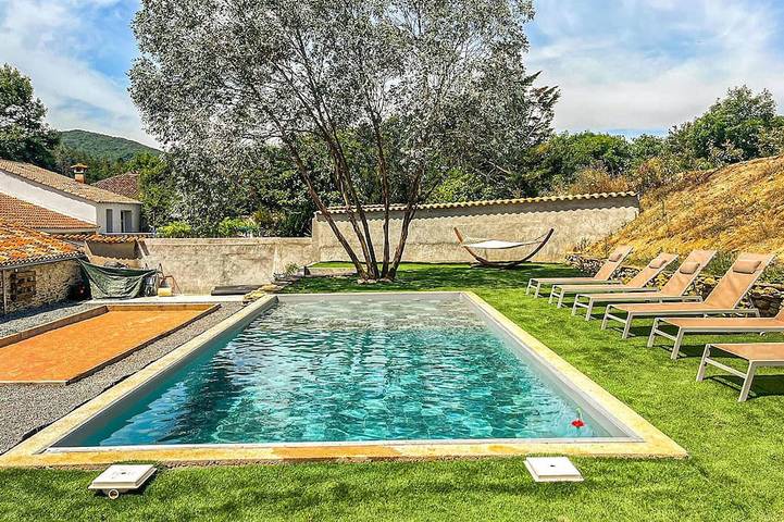 Location de vacances pour 8 personnes à Pardailhan