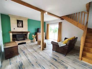 Gîte pour 6 personnes, avec jardin et terrasse à Coutras