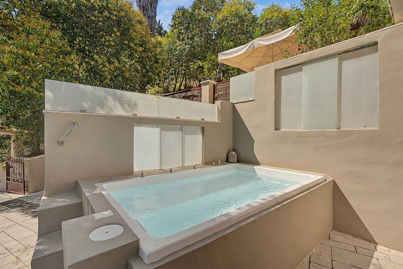 Ganze Wohnung, Doliva Studio 6 Apartment mit privatem Pool in Agios Gordios, Korfu