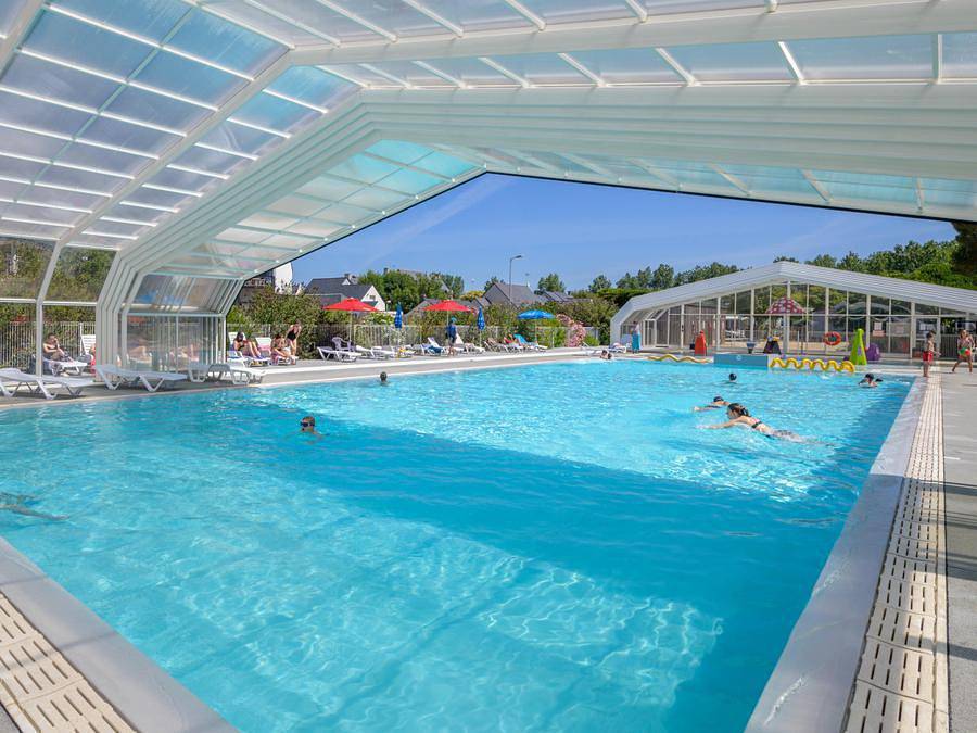 Flower Camping Le Bois d'Amour - Mobilheim 4 personen - Mobilheim Standard 27.5m² (2 Zimmer) + halboffene Terrasse 4 Pers. in Quiberon, Côte des Mégalithes