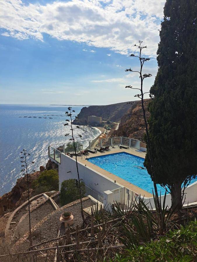 Ferienwohnung für 4 Personen, mit Pool und Ausblick sowie Terrasse in Almería