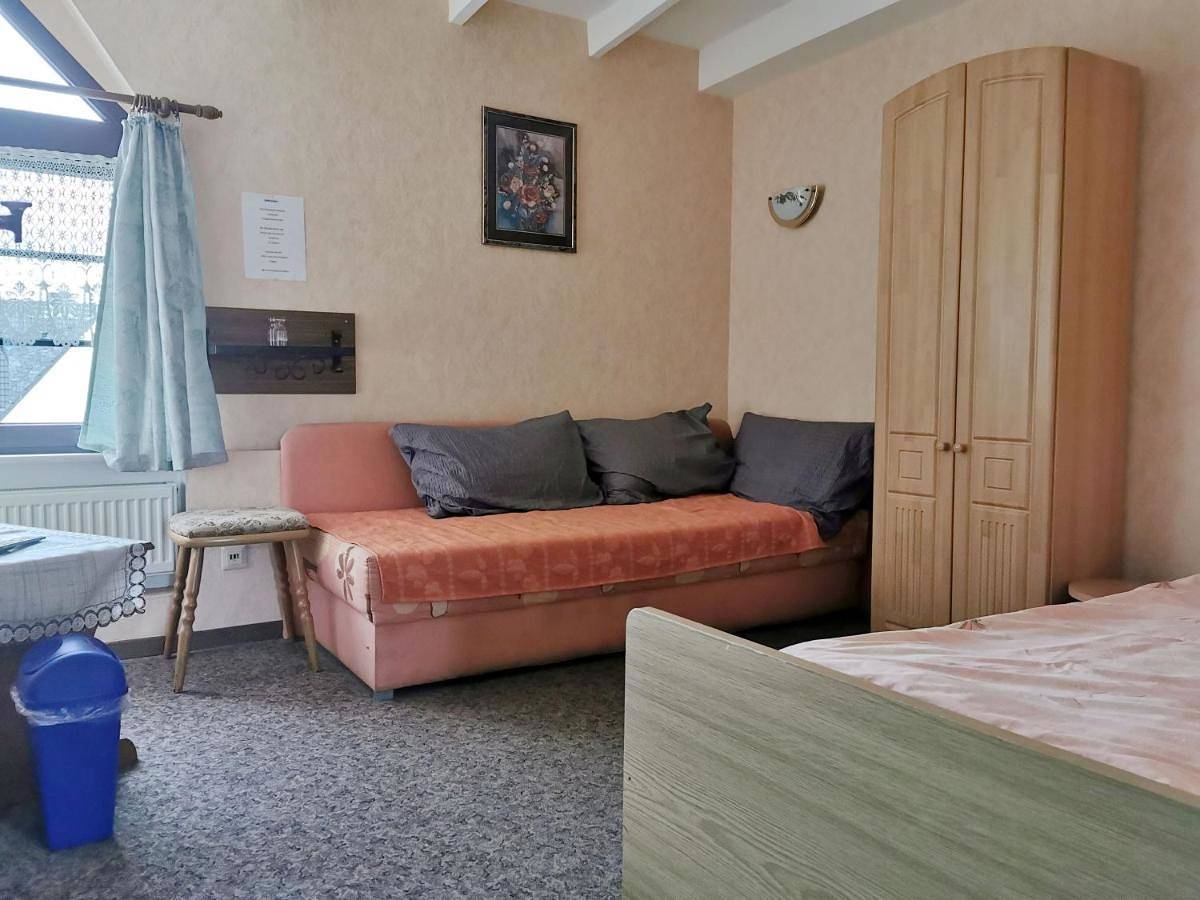 Single Room in Neuss, Rhein-Kreis Neuss