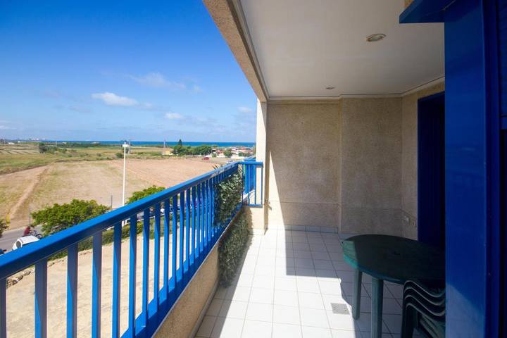 Apartamento para 5 personas, con Balcón y Terraza además de Jardín y Piscina en Patacona