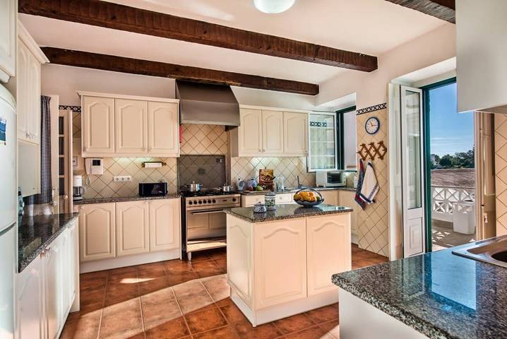 Ferienhaus für 19 Personen, mit Garten und Pool, kinderfreundlich in Ferragudo - 2