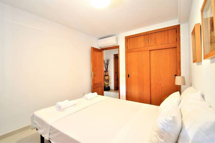 Ferienhaus für 6 Personen, mit Terrasse und Garten in Palma - 4