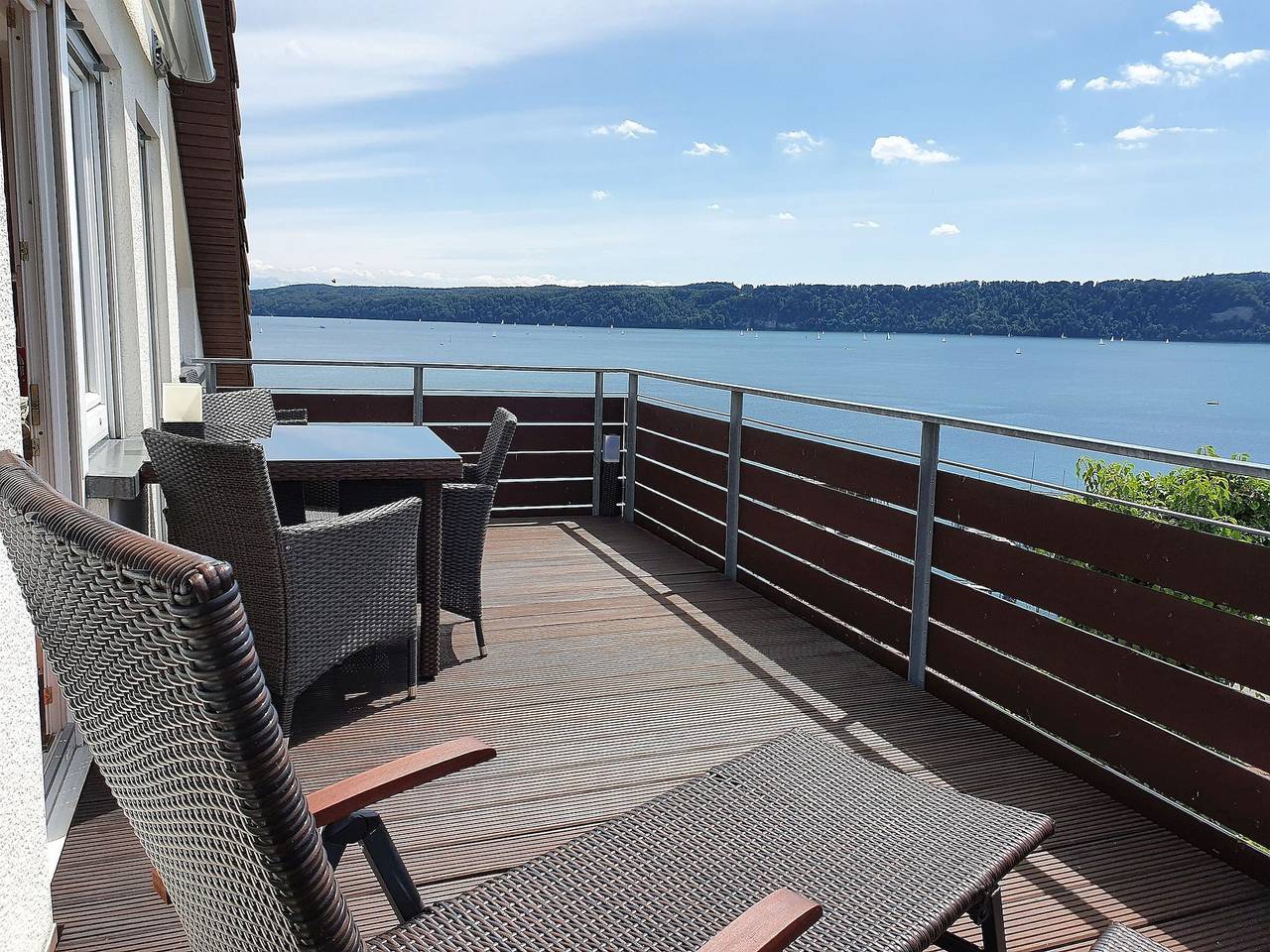 Ganze Wohnung, Apartment „Panorama-Seesicht“ mit Seeblick, Balkon und Wlan in Sipplingen, Region Bodensee-Oberschwaben