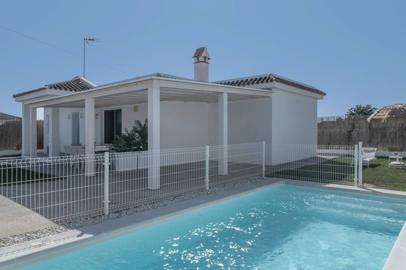 Country House 'Noah' with Private Pool, Private Terrace and Wi-Fi in Conil de la Frontera, Costa de la Luz