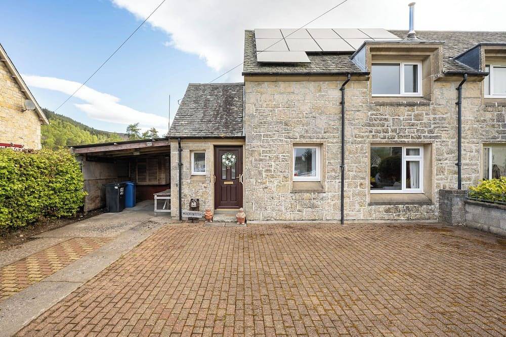 Cannich Cottage in Highlands
