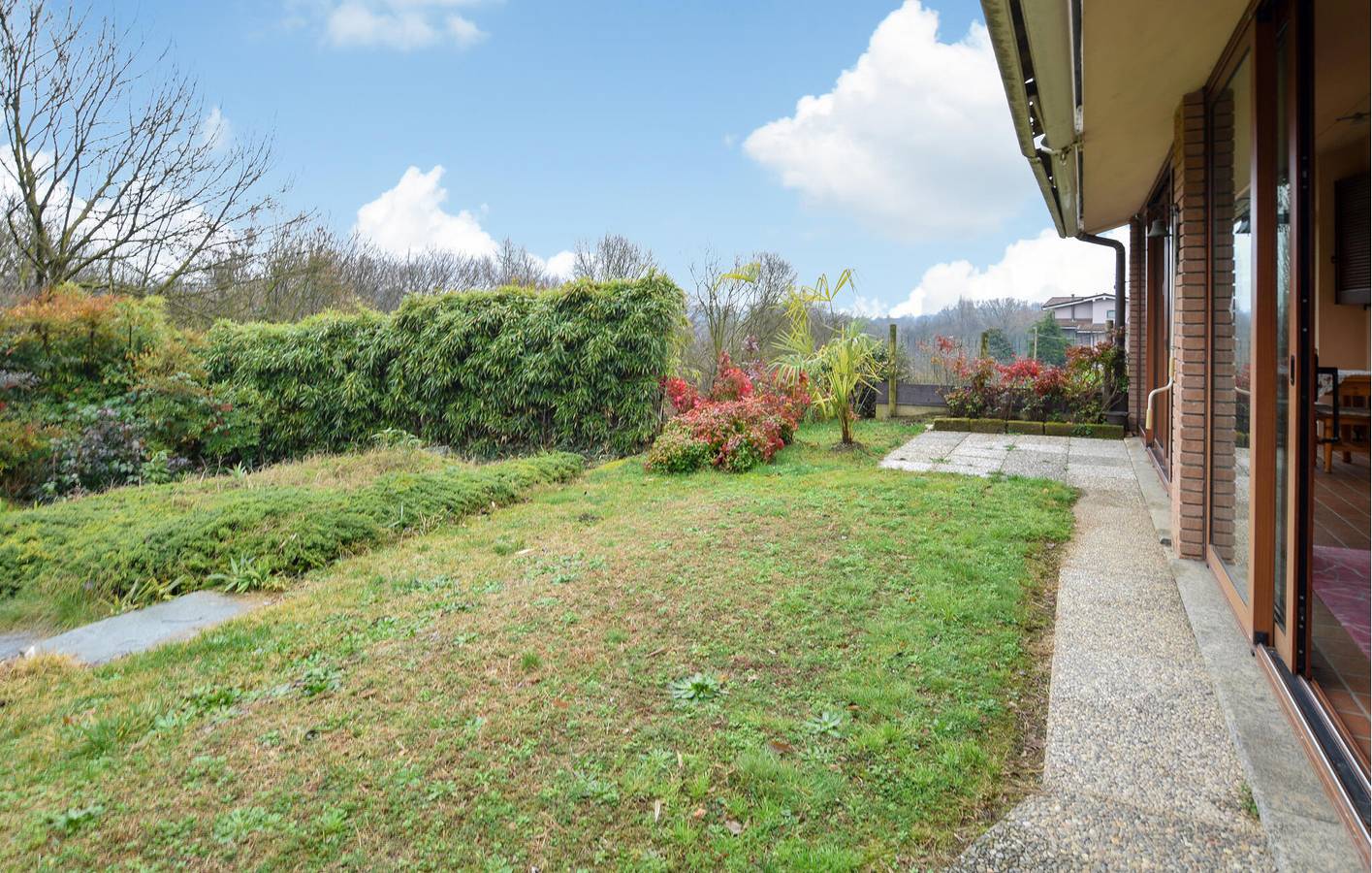 Gemütliche 2-Zimmer-Wohnung mit Pool und Terrasse in der Nähe des Lago di Alserio in Merone, Brianza