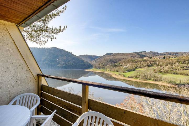 Appart’hôtel pour 3 personnes, avec piscine et balcon