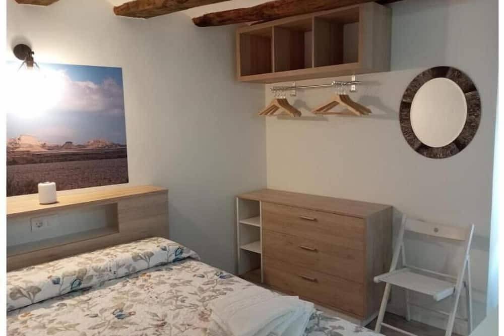 Apartamento entero, Estudio Rústico, parejas y familias.\ncerca de  Bardenas Reales y Senda Viva!!! in Arguedas, Provincia de Navarra