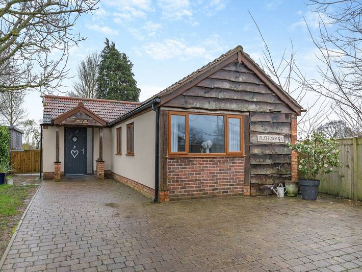 Cottage for 4 people, with garden, with pets in Somerset