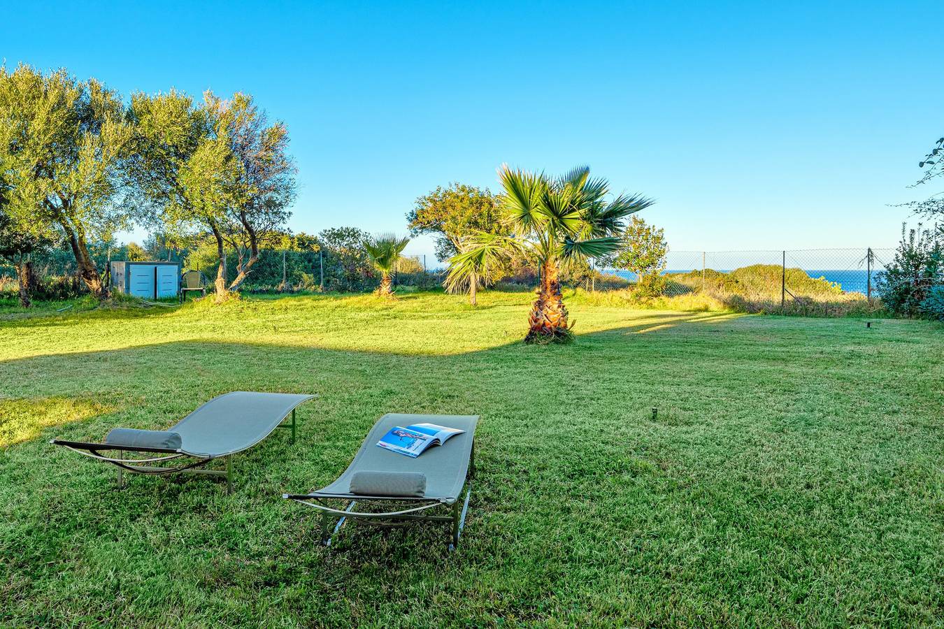 Appartamento intero, Spazioso appartamento "Villa Marconi 6" con vista mare, terrazza privata e giardino in Golfo Aranci, Costa Smeralda