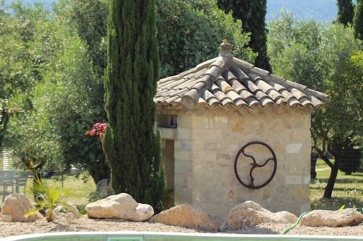 Agriturismo pour 14 personnes, avec jardin et piscine