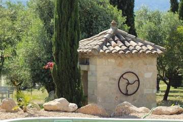 Agriturismo pour 14 personnes, avec jardin et piscine à Le Pouget