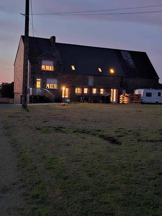 Location de vacances pour 5 personnes, avec jardin à Chaulieu - 2