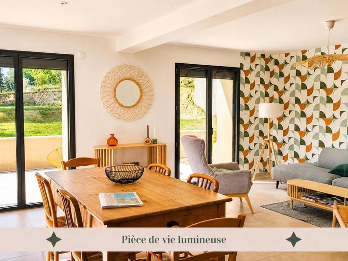 Location de vacances pour 6 personnes, avec Terrasse ainsi que Jardin et Vue à Génissieux - 4