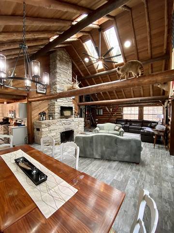 Vacation House for 12 Guests in Beaver Lake, Ozark Mountains, Picture 4