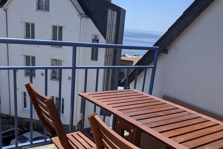 Gîte pour 5 personnes, avec terrasse, adapté aux familles dans Plage Saint Marc