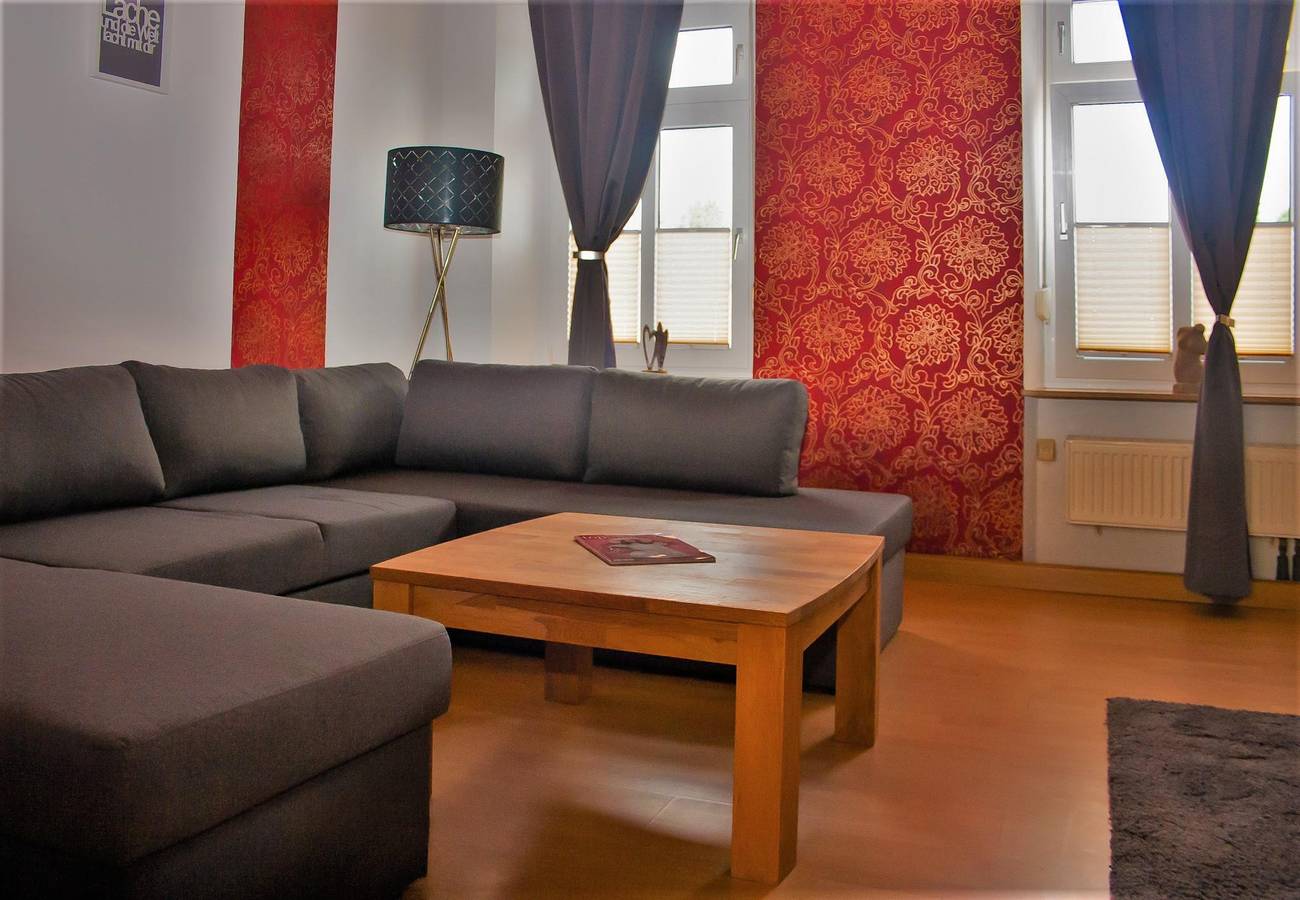 Ganze Ferienwohnung, 5-Bett-Ferienwohnung Bad/Wc, 2 Schlafräume in Hillesheim, Vulkaneifel