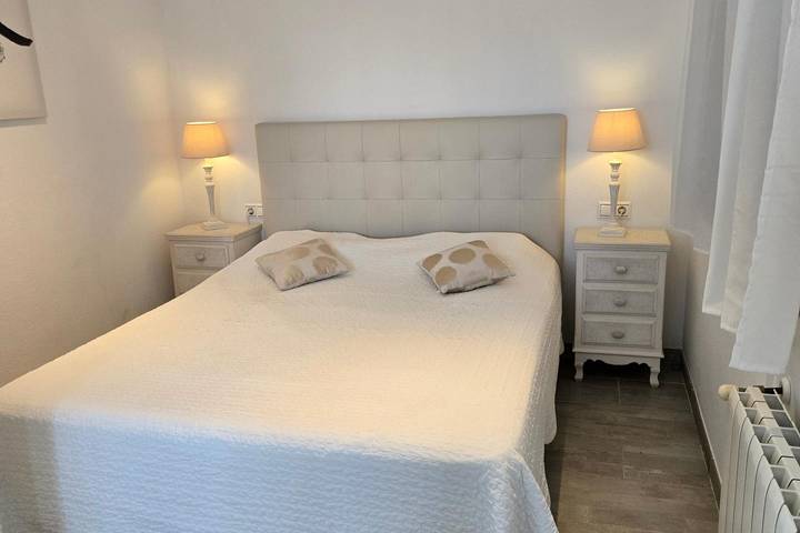 Casa rural para 10 personas, con jardín además de piscina y balcón, Familias con niños en Santa Pola - 3