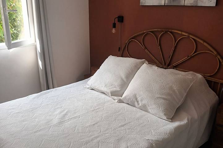 Location de vacances pour 2 personnes à Bouzic - 3