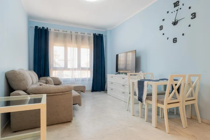 Apartamento de vacaciones para 5 personas, con vistas y piscina - 1