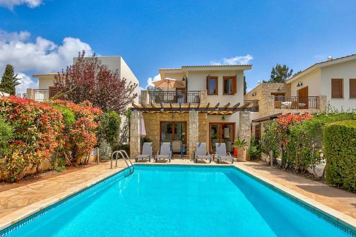 Holiday rental for 4 people, with Balcony and Terrace as well as Garden and Pool in Aphrodite Hills