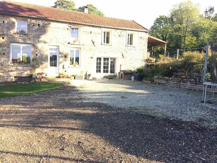 Gîte pour 4 personnes, avec jardin et vue, adapté aux familles dans Montfaucon (Aisne)