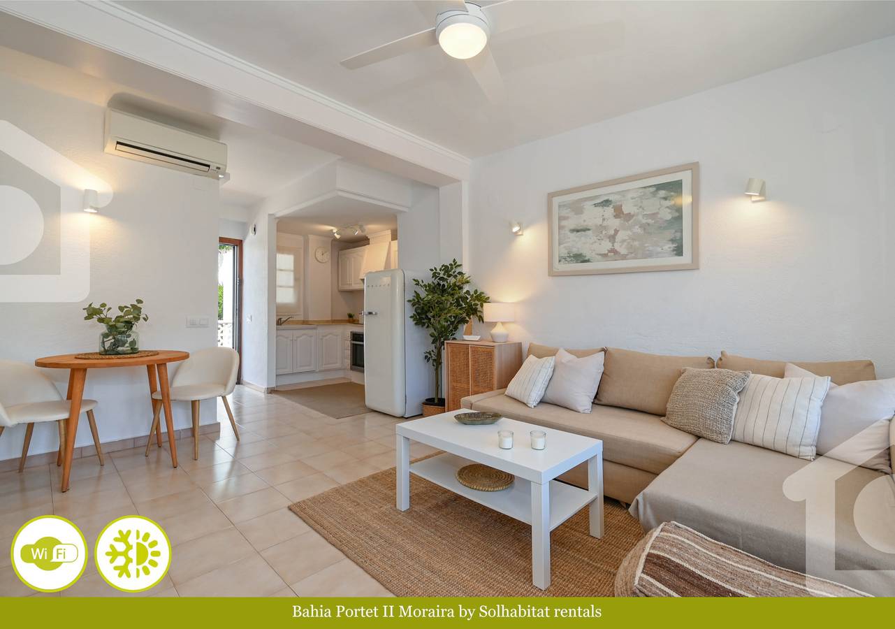 Entire apartment, Holiday apartment for 4 people with pool in Cala El Portet, Teulada (Spain)