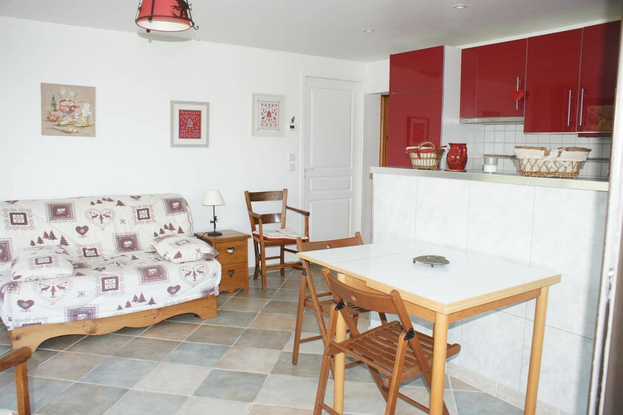 Appartement entier, One-Bedroom Apartment in Saint-Sauveur, Parc national des Écrins