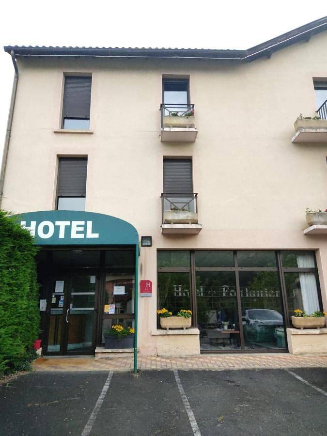 Hôtel pour 3 personnes à Decazeville - 2