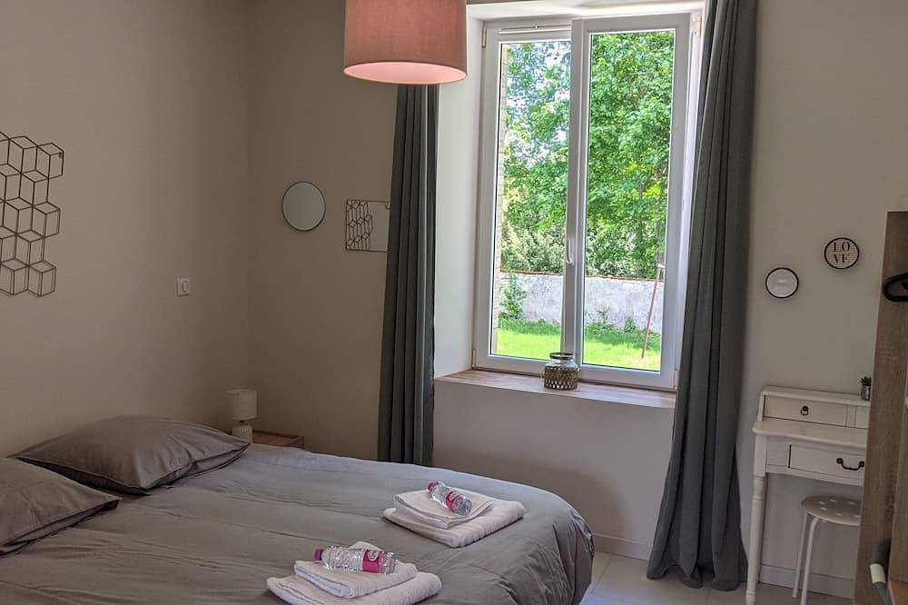 Appartement entier, Meublé moderne et confortable à Contrexéville dans un écrin de verdure in Contrexéville, Neufchâteau