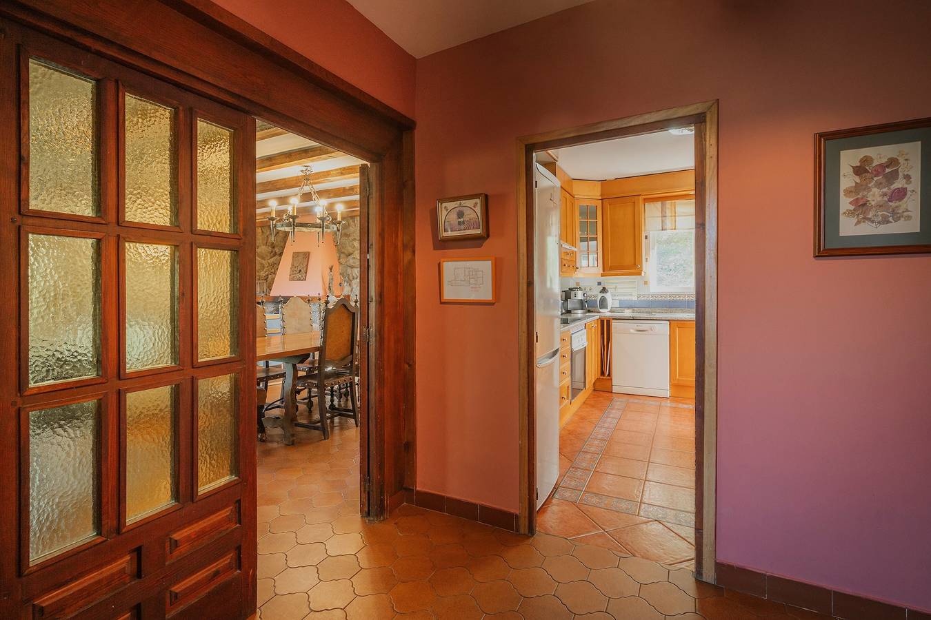 Villa Karina: Finca mit Bergblick, privatem Pool und Wlan in Valdemanco, Madrid Province