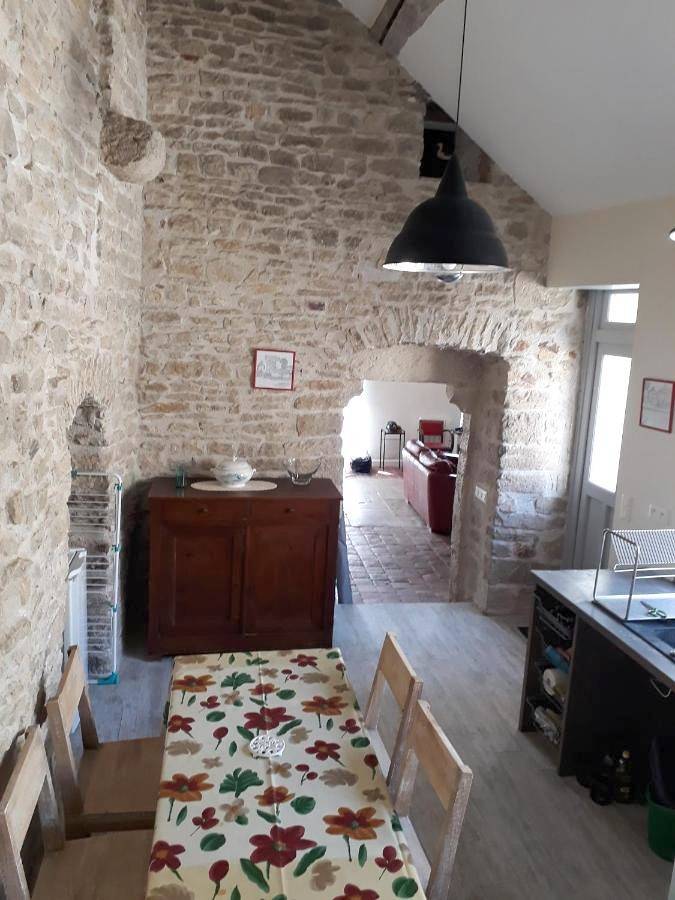 Location de vacances pour 3 personnes, avec vue et jardin, animaux acceptés à Vézelay - 4