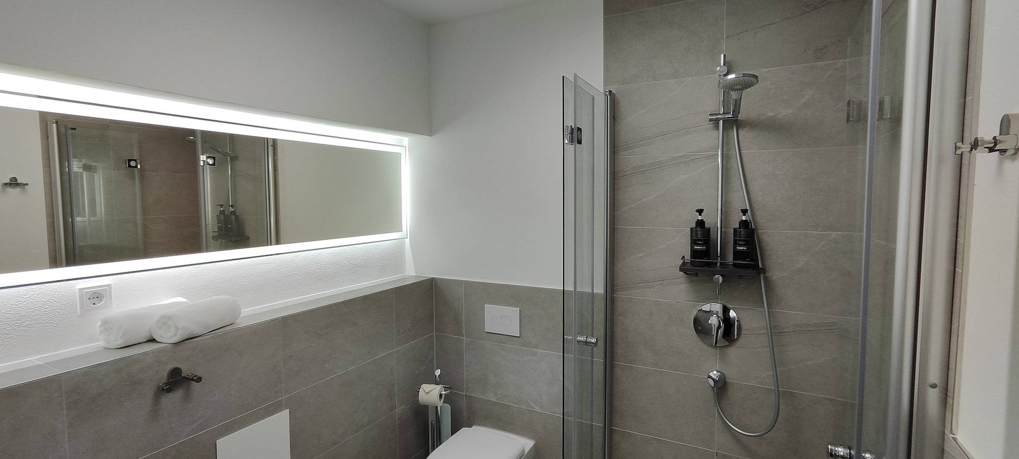 Ganze Ferienwohnung, Apartments Seibel Doppel-/Zweibettzimmer in Sondelfingen, Reutlingen