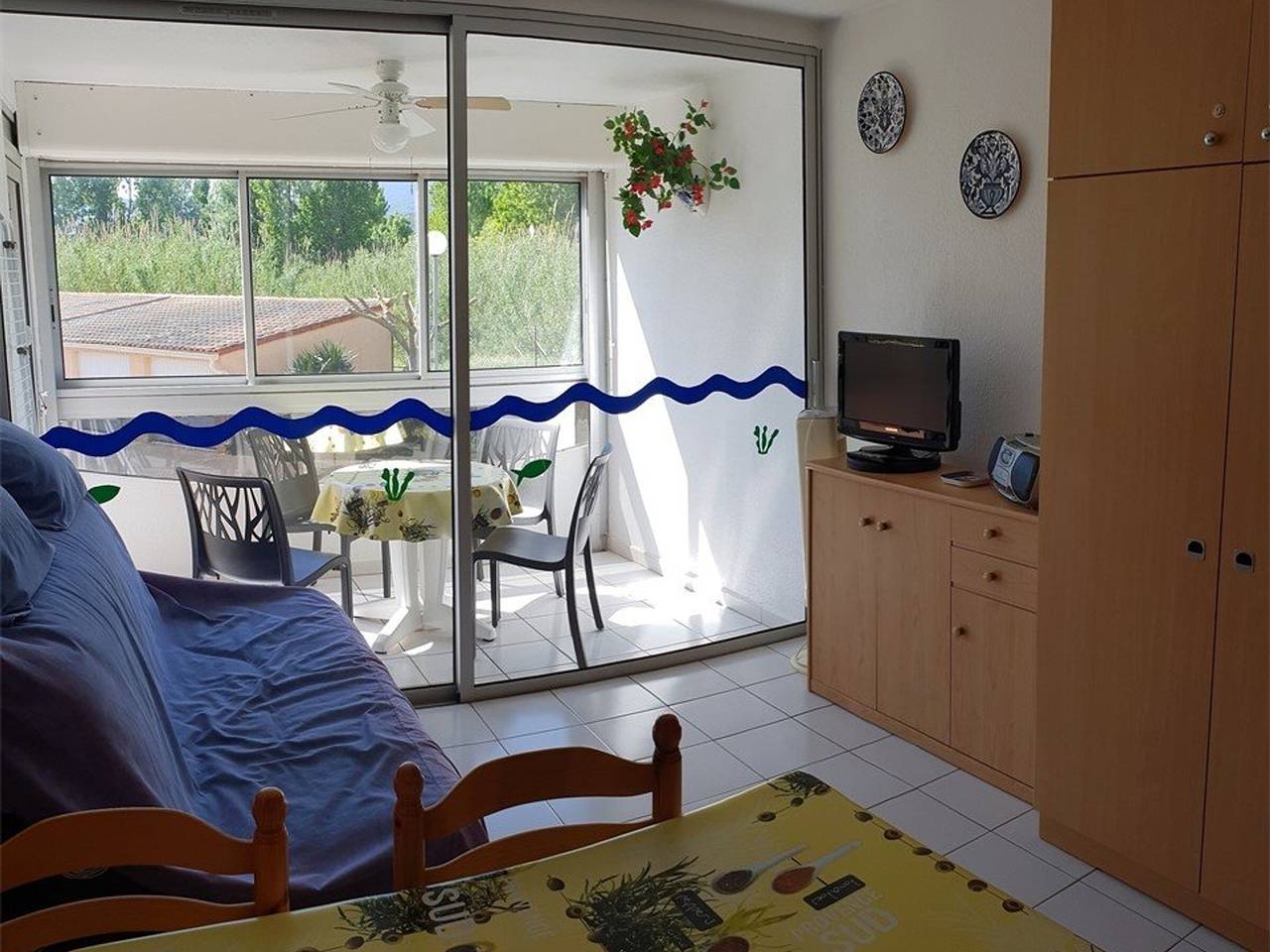 Entire apartment, Cozy Apt for 4 with Pool, Parking, 150m from Beach in Argelès-sur-Mer in La Côte Vermeille, Argelès-sur-Mer
