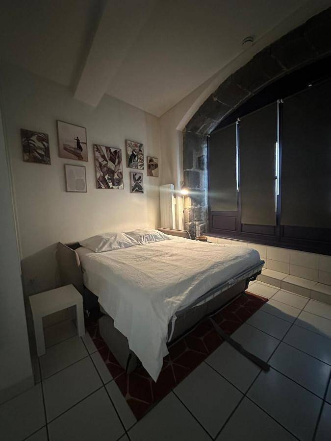 Gîte pour 2 personnes dans Office De Tourisme Et Des Congres De Clermont Ferrand - 4