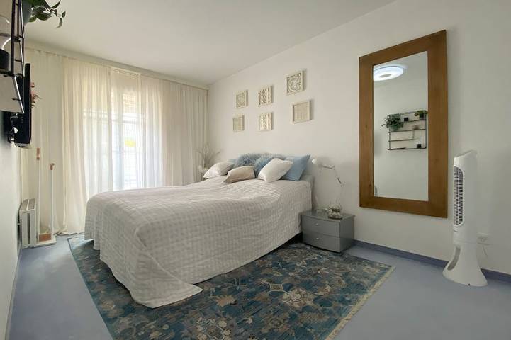 Ganze Wohnung, Zentrale Lage! Moderne und heimliche Wohnung. in Davos Platz 1, Davos