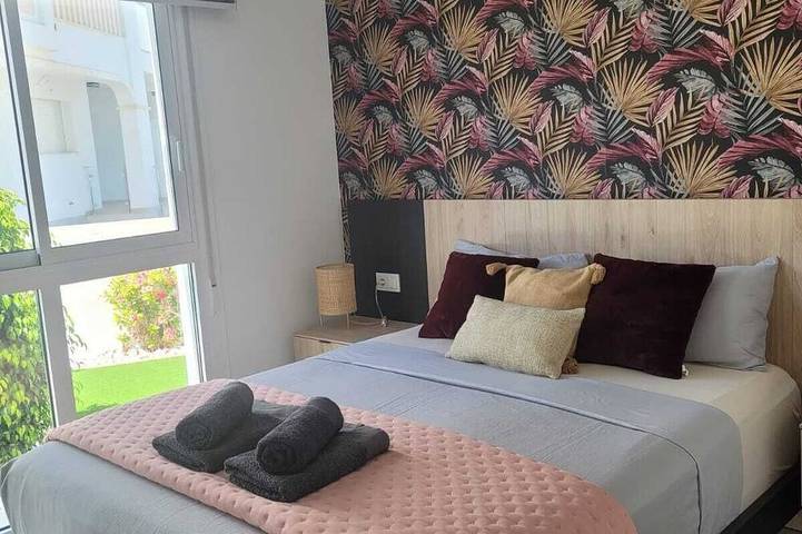 Ferienwohnung für 6 Personen, mit Pool und Balkon in Rojales