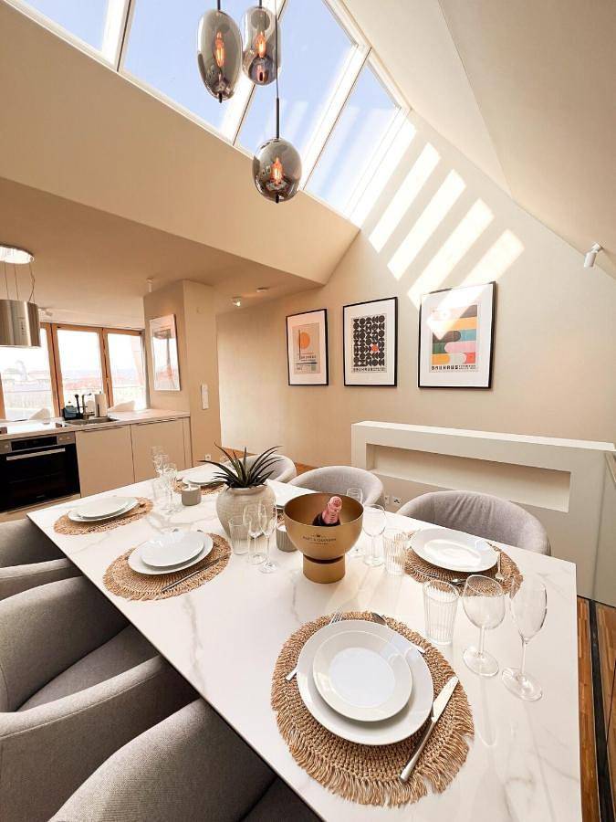 Ferienwohnung für 11 Personen, mit Balkon und Ausblick in Dresden