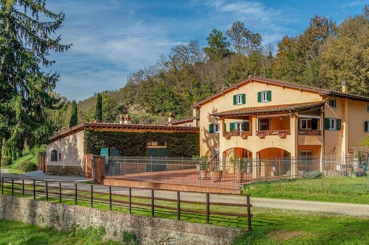 Villa per 12 persone, con giardino e sauna in Reggello