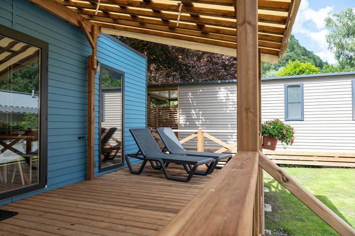 Caravane pour 4 personnes, avec balcon/terrasse et terrasse à Le Bourg-d'Oisans - 2