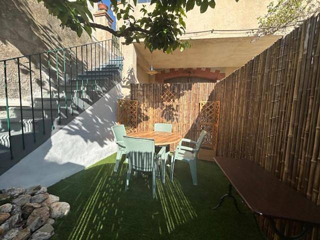 Appartement de vacances pour 4 personnes, avec jardin