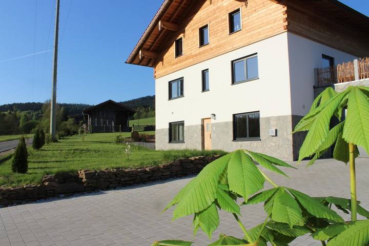 Ferienwohnung für 4 Personen, mit Terrasse und Garten - 1