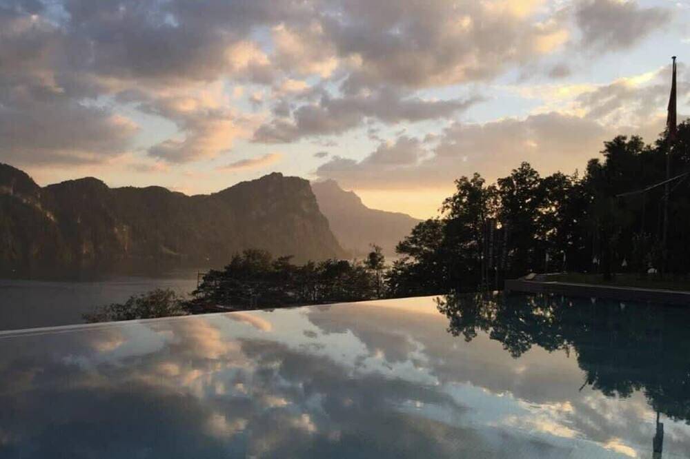 Ganze Wohnung, 3 Br - Peaceful House with Lake View in Vitznau, Vierwaldstättersee