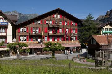 Hôtel pour 2 personnes, avec vue et terrasse, animaux acceptés dans Wengen