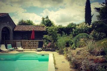 Gîte pour 5 personnes, avec terrasse ainsi que jardin et piscine dans Bellevigne-en-Layon