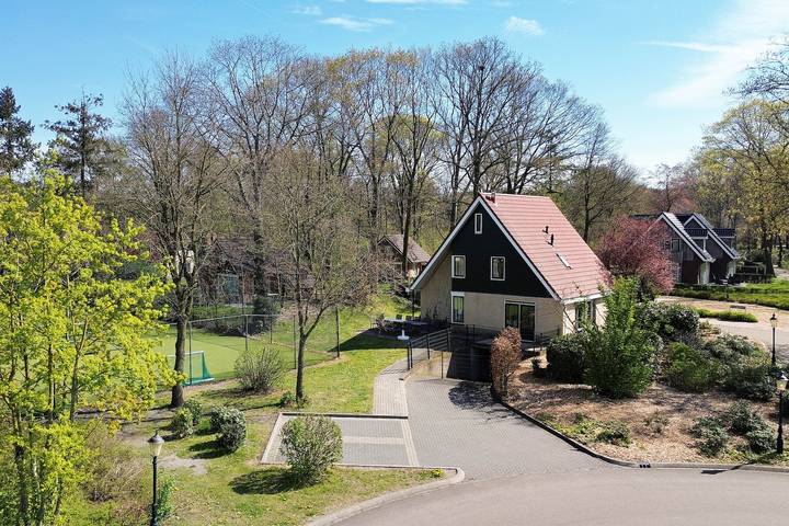 Ferienpark für 14 Personen, mit Terrasse und Balkon/Terrasse