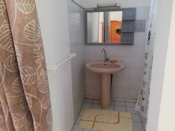 Bungalow for 3 Guests in Le Moule, French West Indies, Picture 3